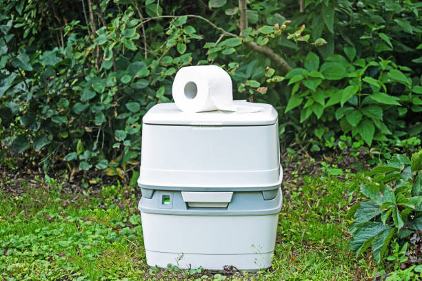Best Portable restroom trailer rental  in Springfield, MI
